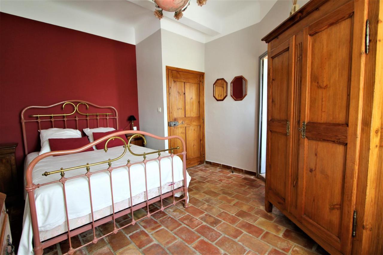 Villa Bastide la Marraine à Le Castellet  Extérieur photo